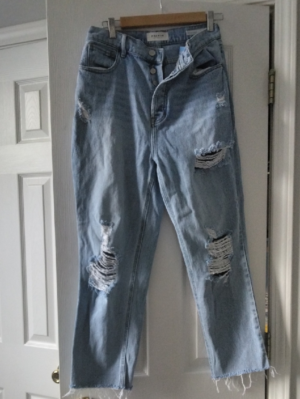 PacSun Light Blue Vintage Wash Jeans